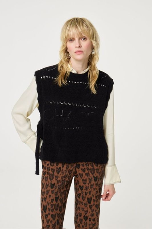 Fabienne Chapot Kamilla knitted topp, hvit og sort.