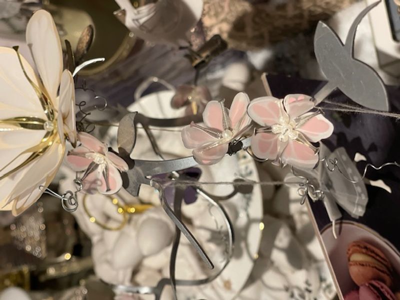 Jette Frölich, 3 pk rosa blomster