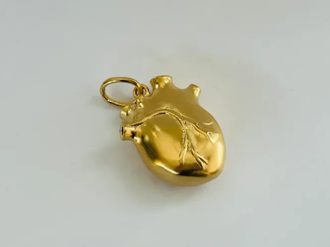 Hovedbilde Bjørg Jewellery generous heart forgylt