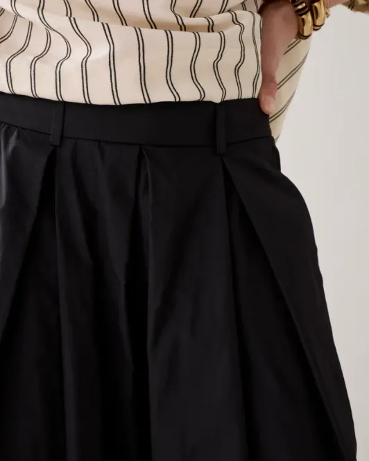 Hovedbilde Summum, trousers taft light, sort